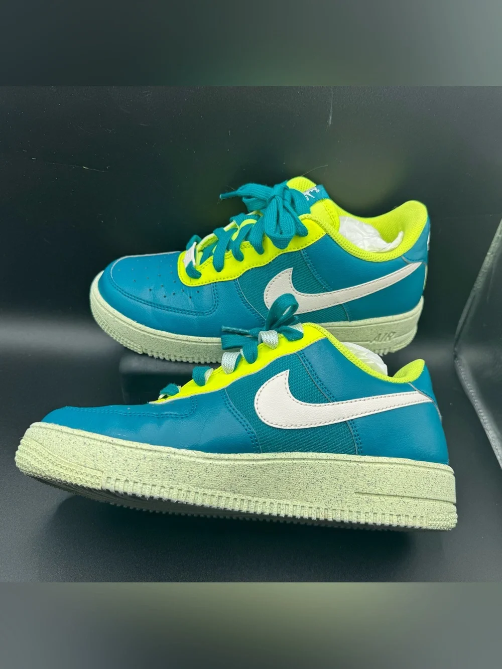 Nike Air Force 1 ‘07 LV8 Teal Volt Sneakers | Men’s 6 / Women’s 7.5 | DM1086-300
